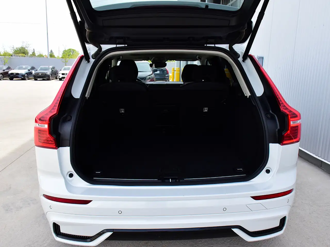 Volvo XC60 снимка Volvo XC60