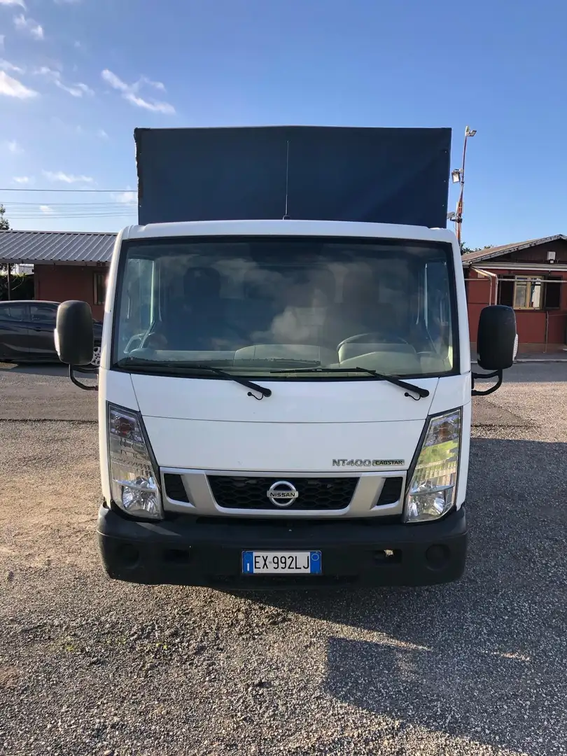 Nissan Cabstar NT 400 Blanco - 1
