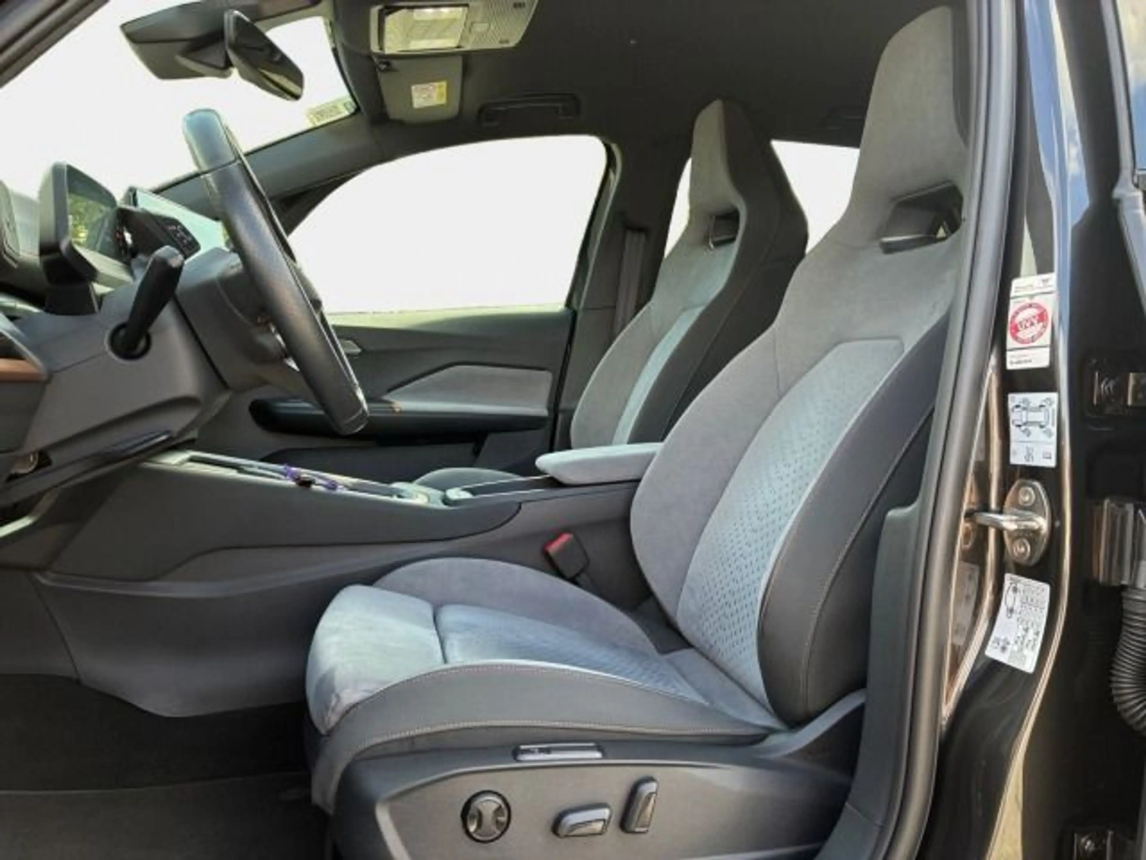 CUPRA Born 77 kWh 231 PS Navi Rückfahrkamera — photo 11