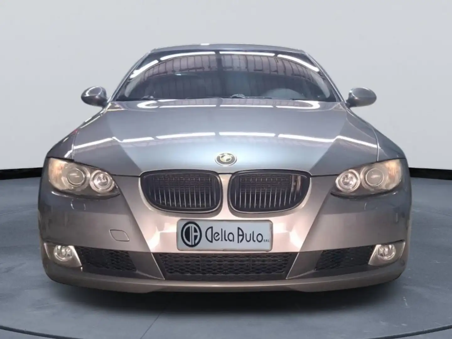BMW 335 Coupé 335i    N54B30A   CAMBIO  MANUALE Šedá - 2