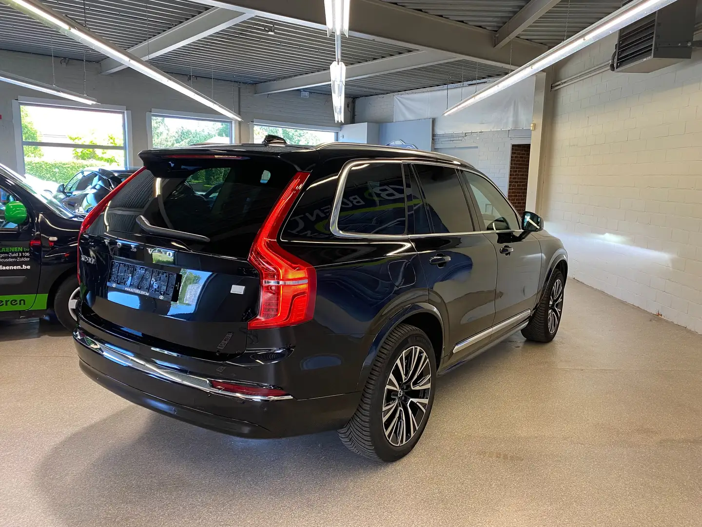 Volvo XC90 2.0 T8 TE 4WD PHEV Ultimate Bright 7pl. Zwart - 2