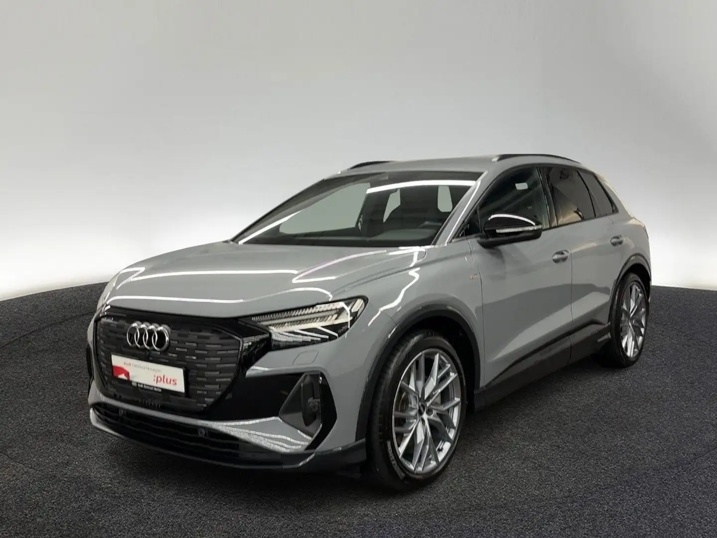 Audi Q4 e-tron 40 RFK MATRIX NAVI VIRTUAL Grau - 2