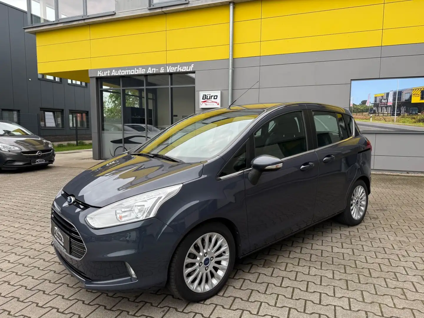 Ford B-Max B-MAX Titanium KLIMAA/RADIO/CD/EURO5* Grau - 2