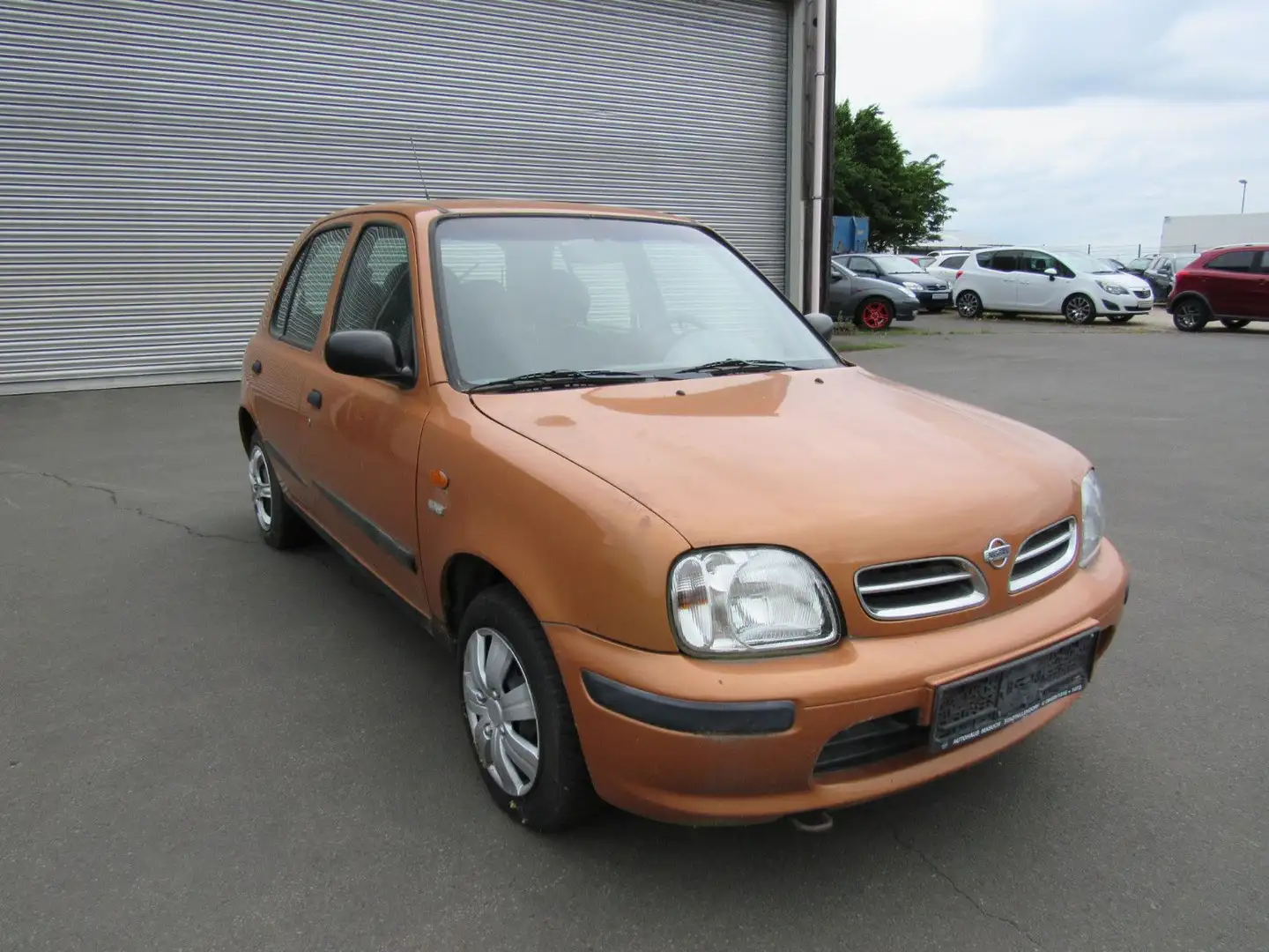 Nissan Micra Visia Orange - 1