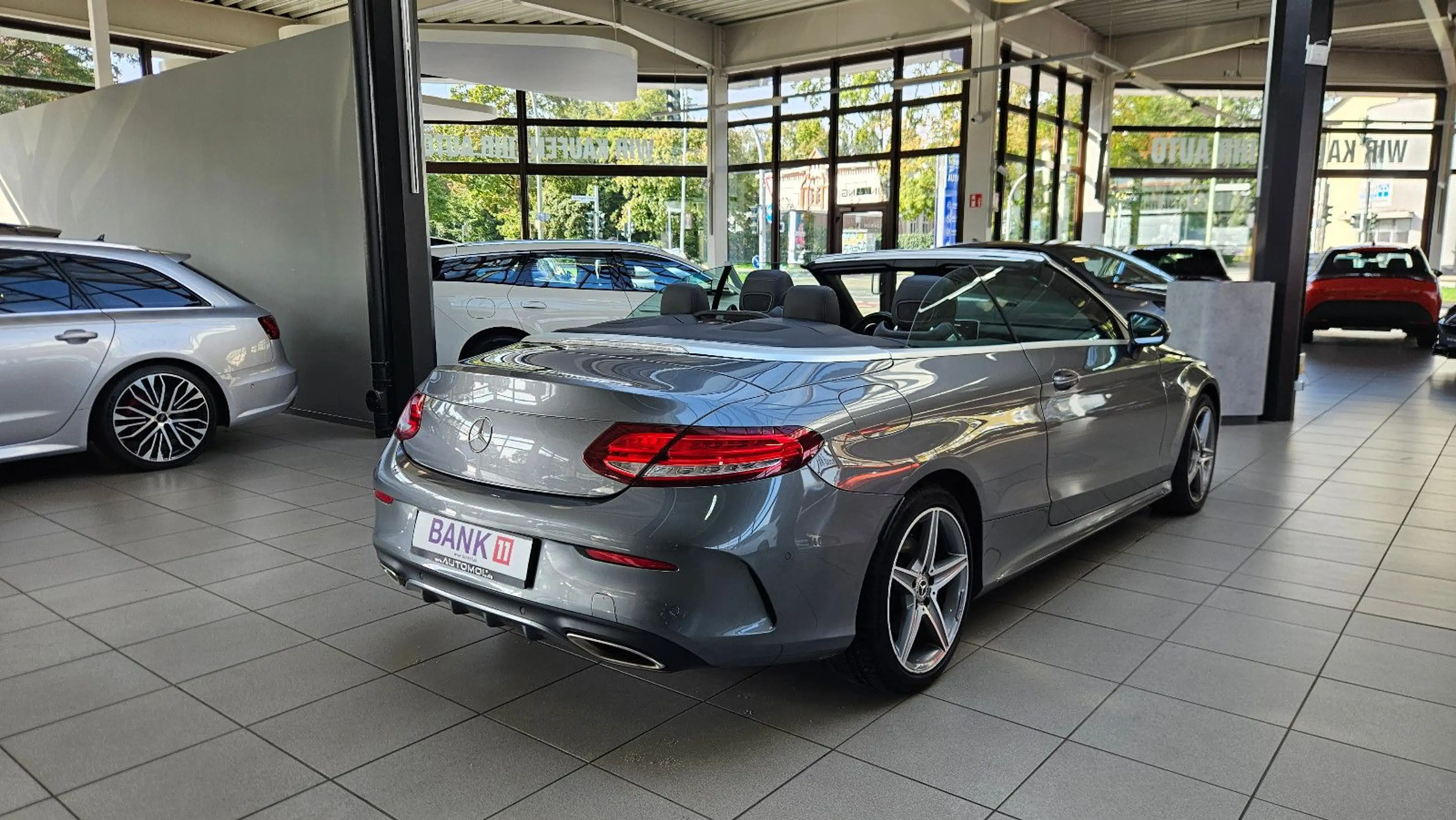 Mercedes-Benz C 250 C Cabrio *AMG Line*Airscarf*AHK*SHZ* — photo 8