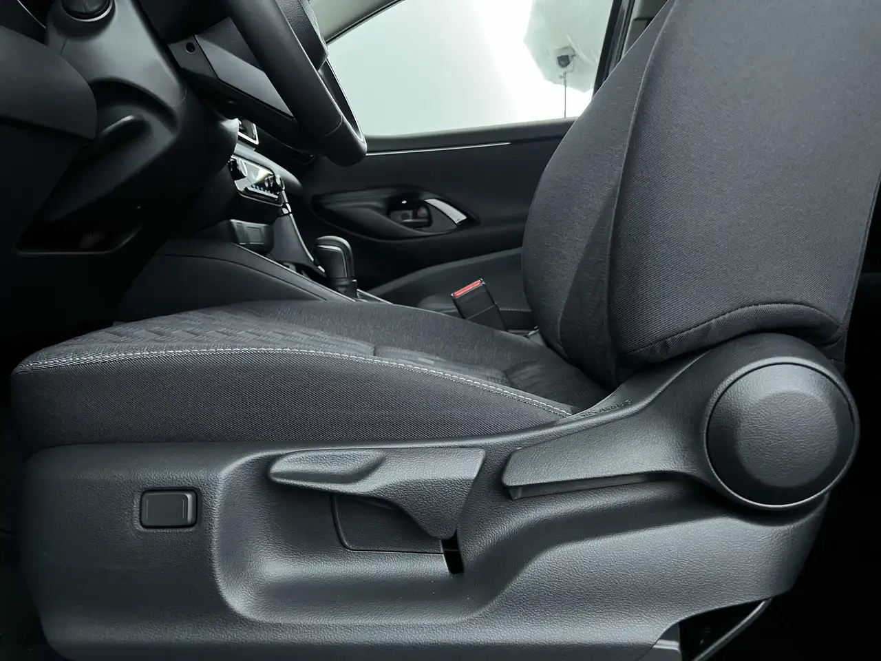 Toyota Yaris 2026 — фото 13