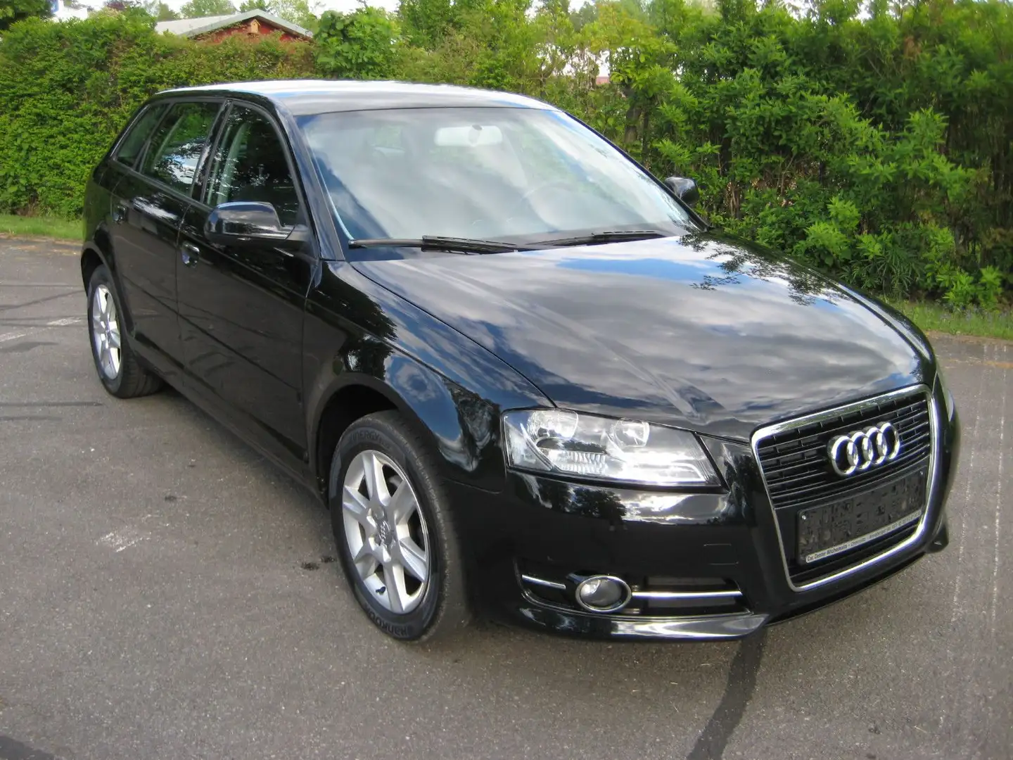 Audi A3 1.6 Attraction Sportback- 1.Hand - Top Zust.! Negro - 1