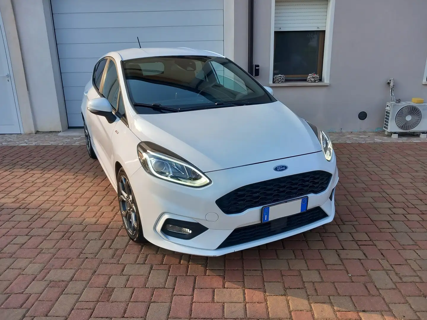 Ford Fiesta 5p 1.5 tdci ST-Line 85cv Bianco - 2