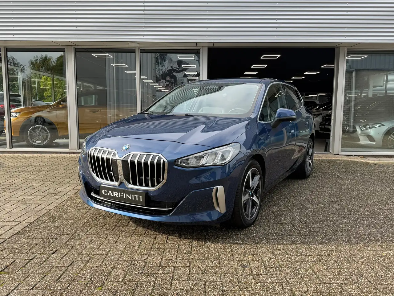 BMW 220
