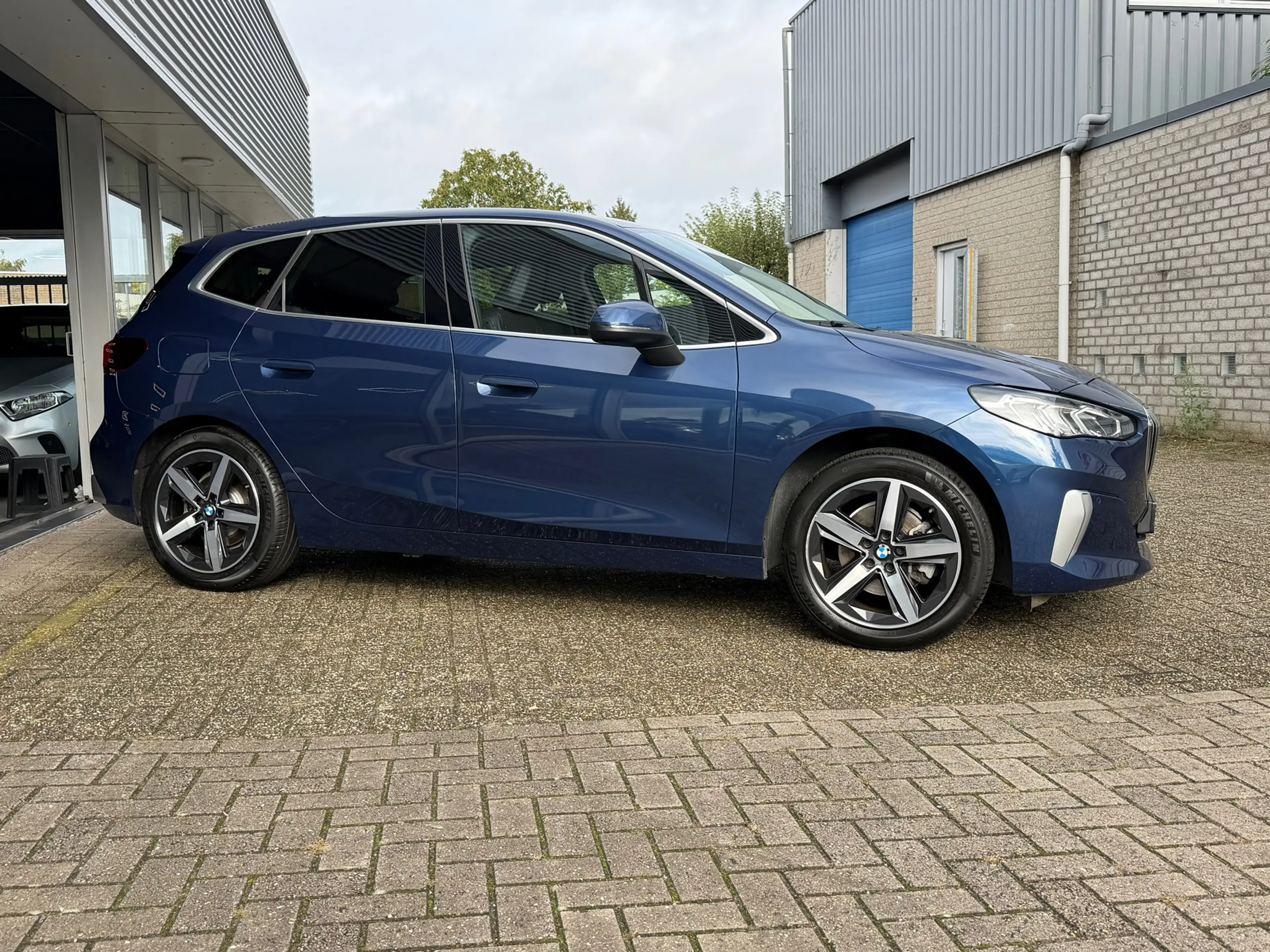 BMW 220 2-serie Active Tourer 220i M-Sport Automaat 170 Pk — photo 4