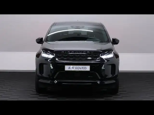 Land Rover Discovery Sport view 2