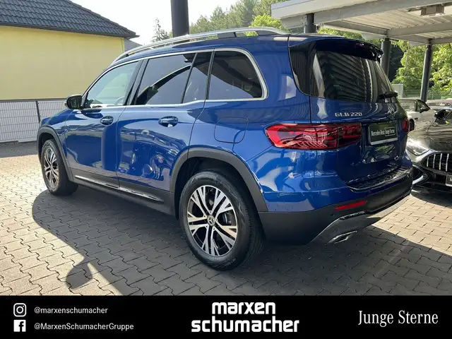 Mercedes-Benz GLB view 6