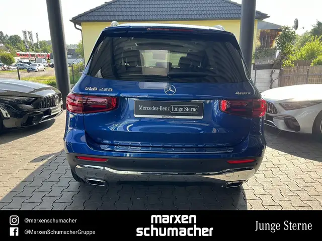 Mercedes-Benz GLB view 5