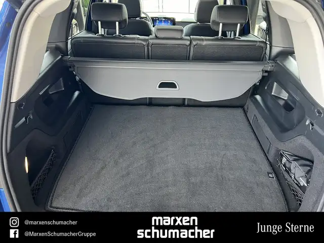 Mercedes-Benz GLB view 14