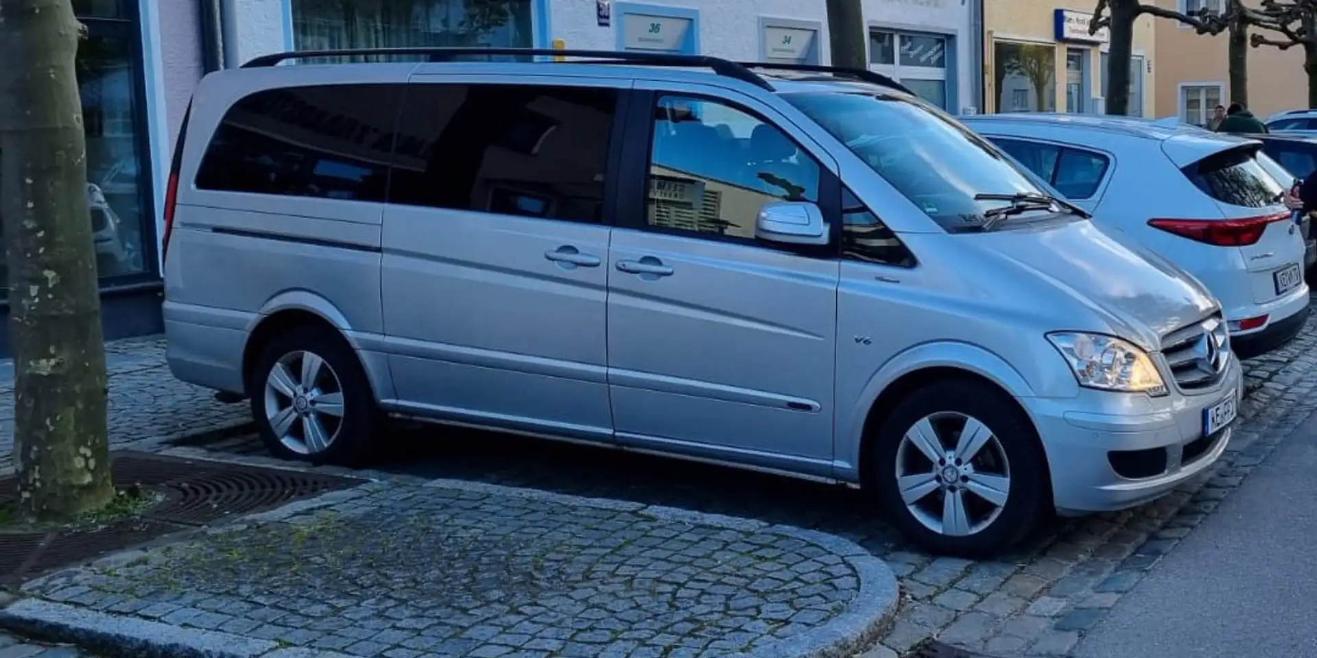 Mercedes-Benz Viano 3.0 CDI DPF lang Automatik Ambiente Silber - 2