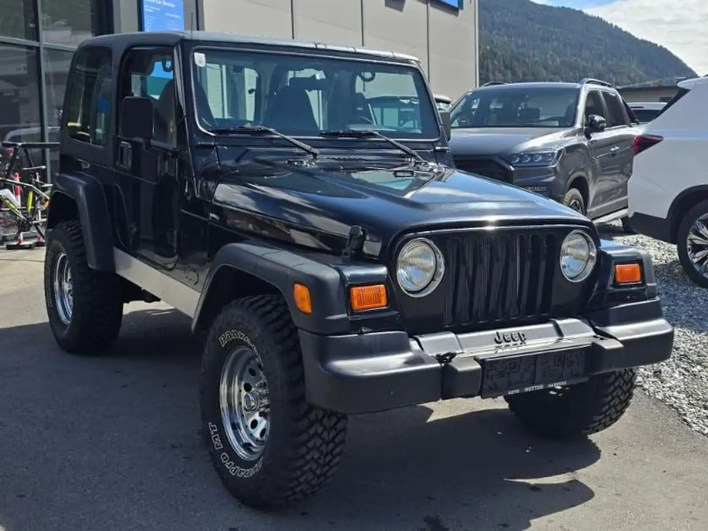 Jeep Wrangler Wrangler 2,5 Sport Hard Top Sport Schwarz - 1