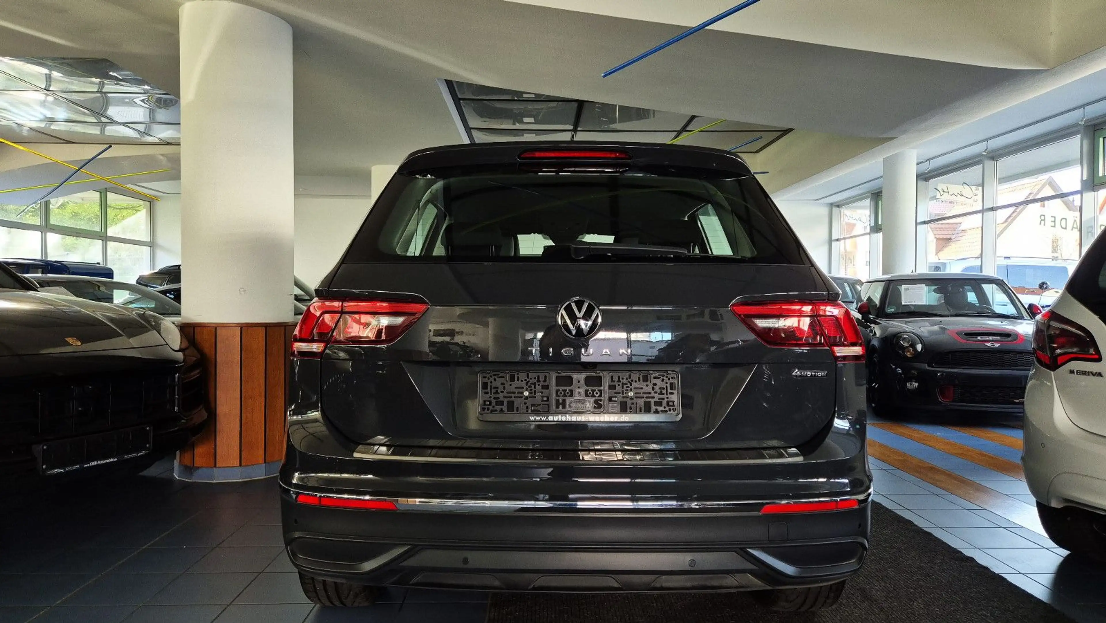 Volkswagen Tiguan Life4Motion/8xAlu/ACC/AHK/DAB/LED/RFK/Nav — photo 7