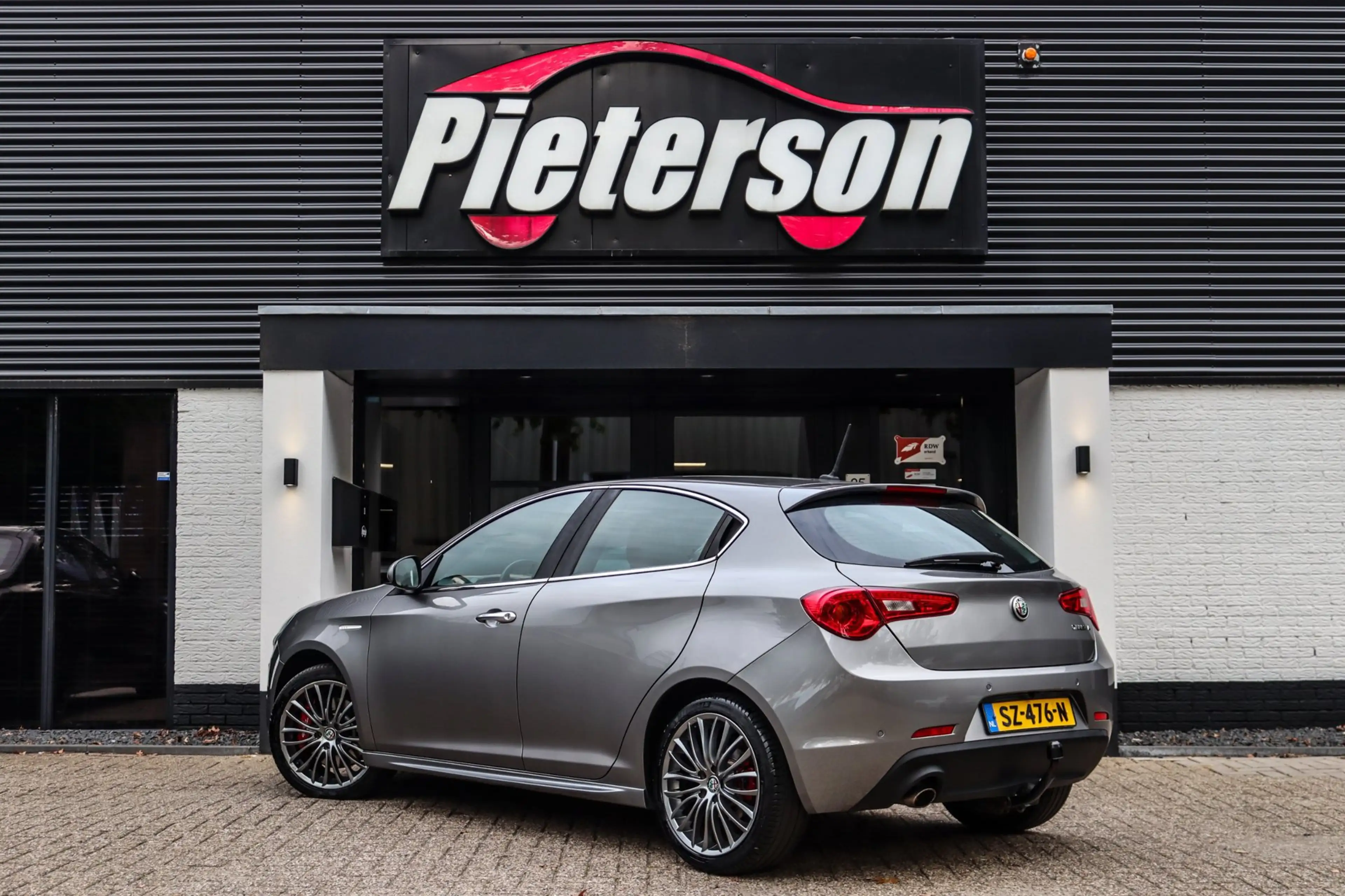 Alfa Romeo Giulietta 1.4 Turbo MultiAir Super NAP DEALER OH — photo 10