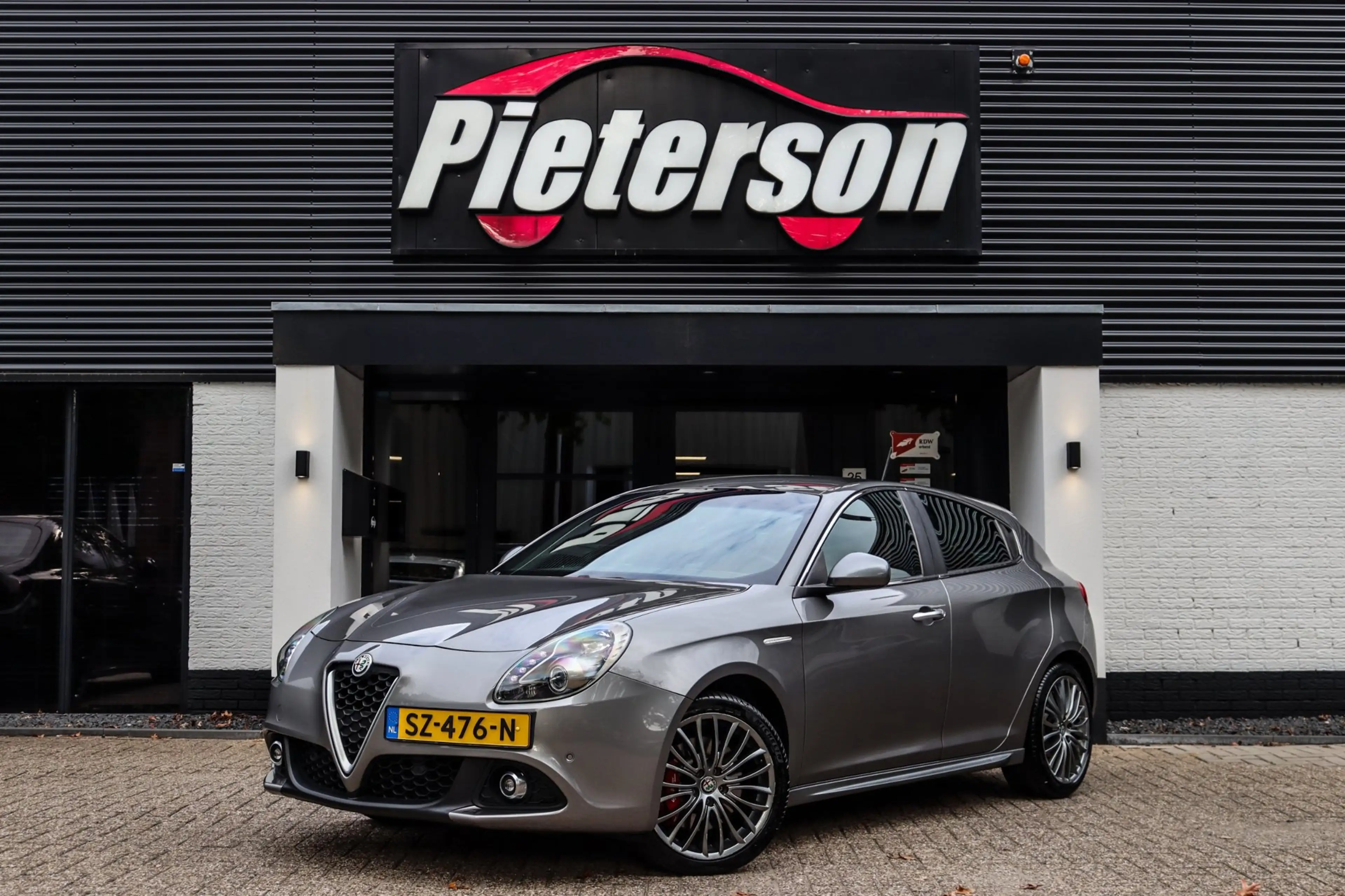 Alfa Romeo Giulietta 1.4 Turbo MultiAir Super NAP DEALER OH — photo 7