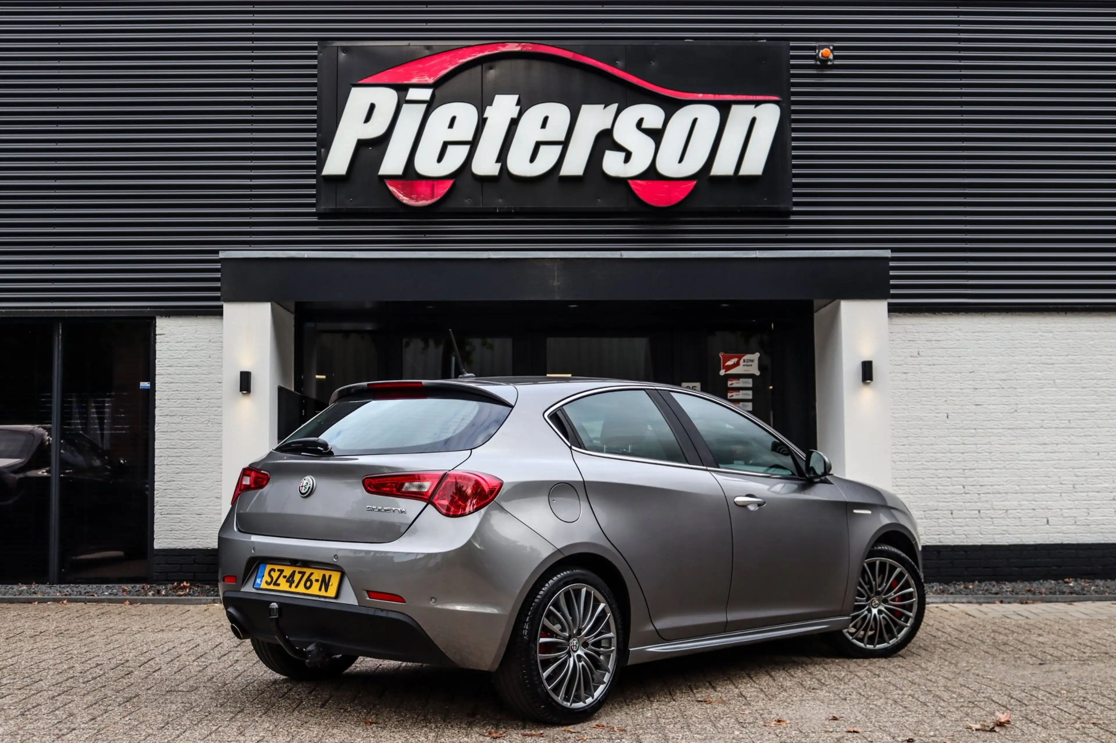 Alfa Romeo Giulietta 1.4 Turbo MultiAir Super NAP DEALER OH — photo 11