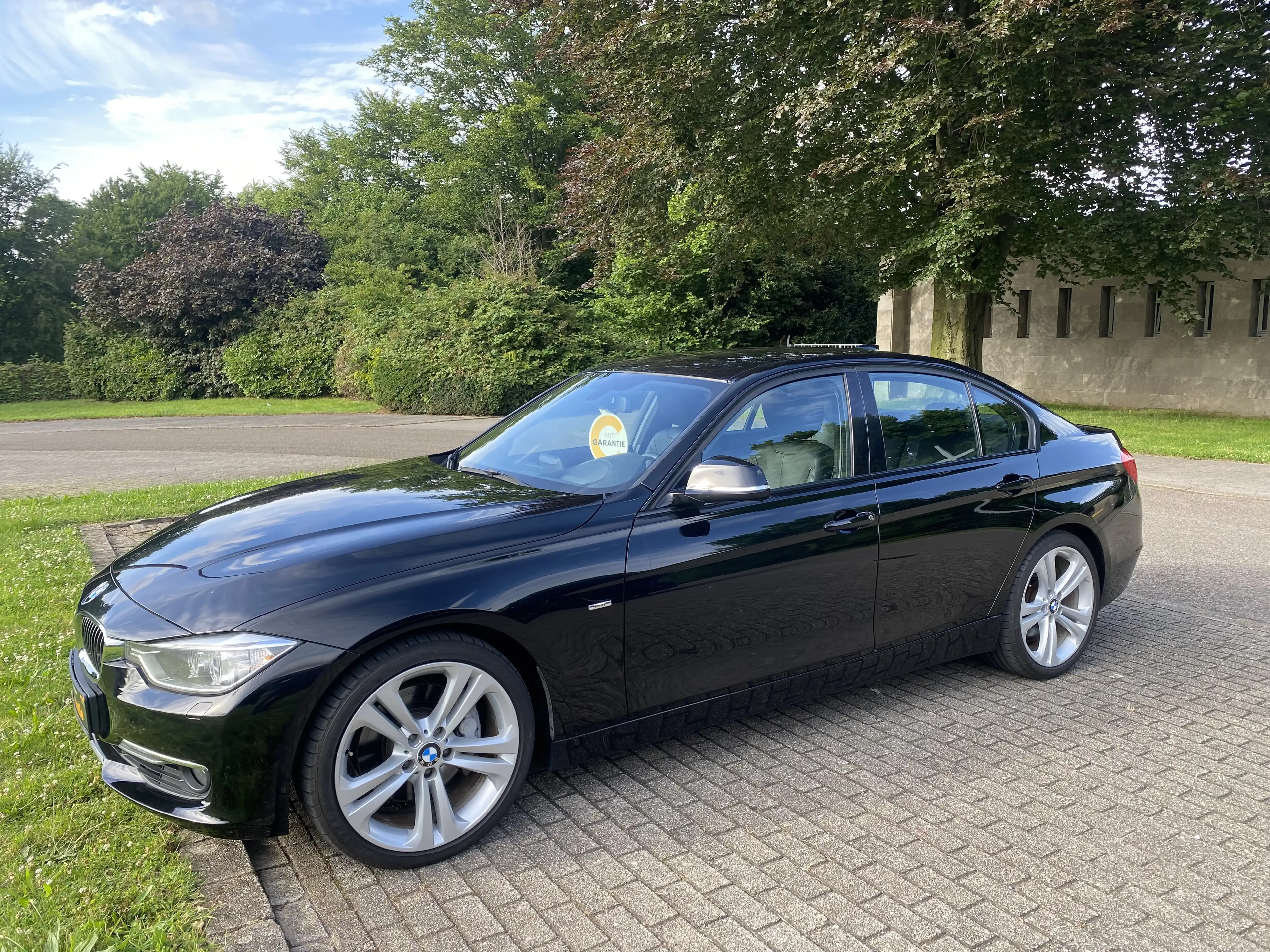 BMW 335 335i AUTOMATIK. LUXURY .BI-XENON. HEAD-UP. VOLLLEDER. NAVIGATION. PDC. GERMAN/ DEUTSCHES CAR — photo 4