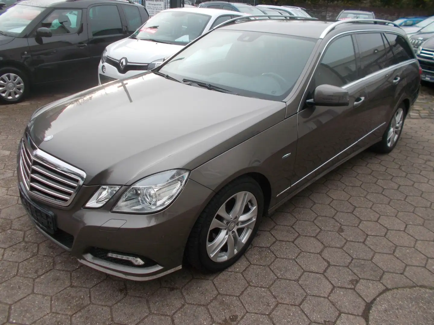 Mercedes-Benz E 200 E T-Modell E 200 CDI BlueEfficiency Gris - 1