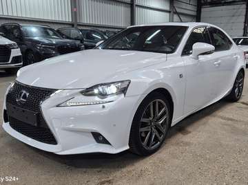 IS 300h 2.5i F-Sport Line E-CVT