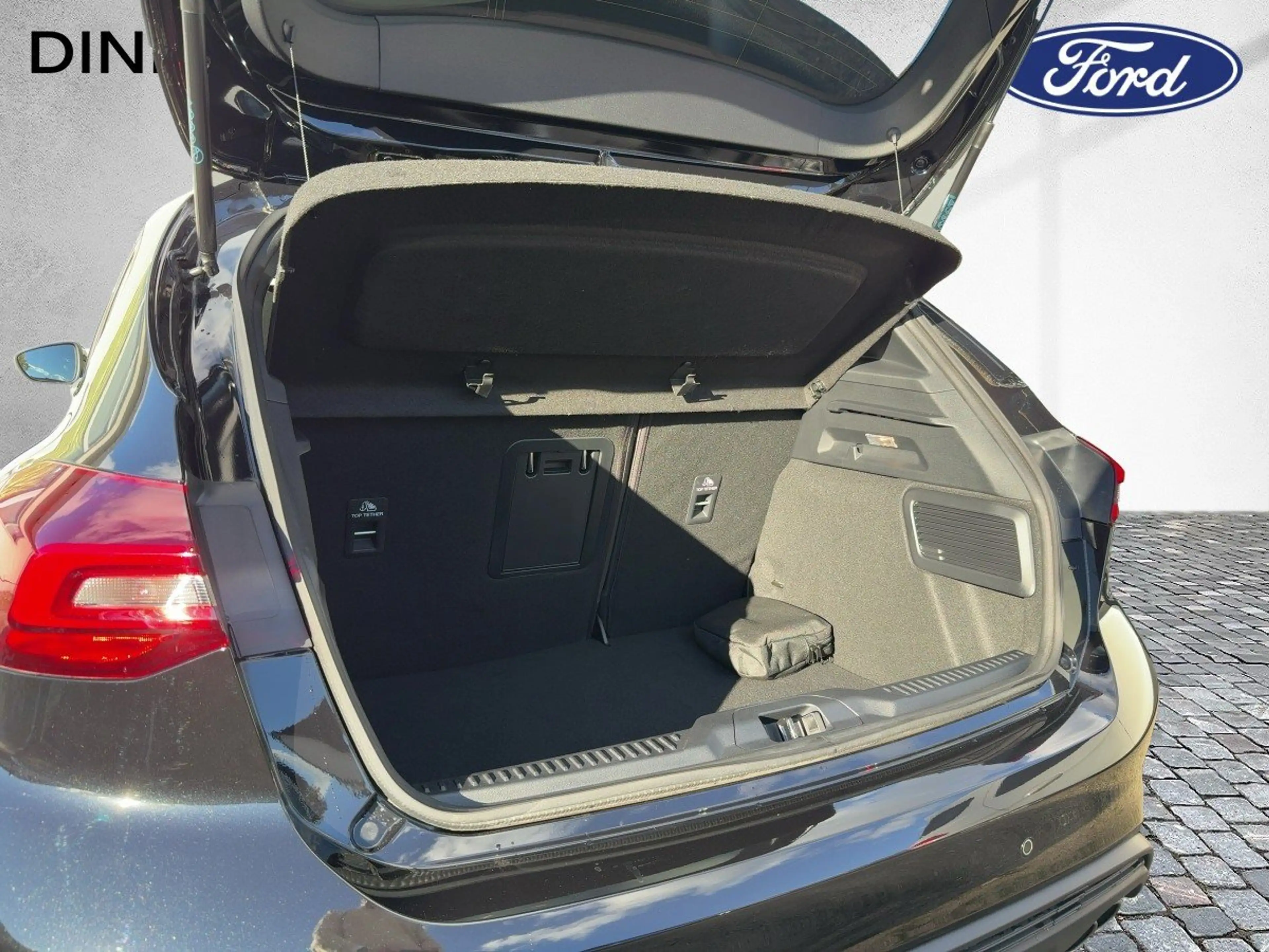 Ford Focus ST-Line X LED+AHK+Kamera+Winterpaket — photo 15