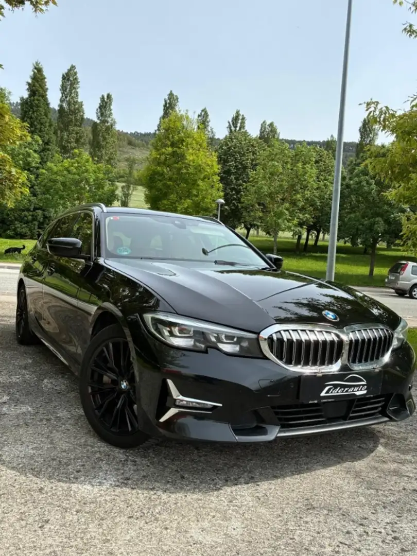 BMW 330 330dA xDrive Touring Negro - 1