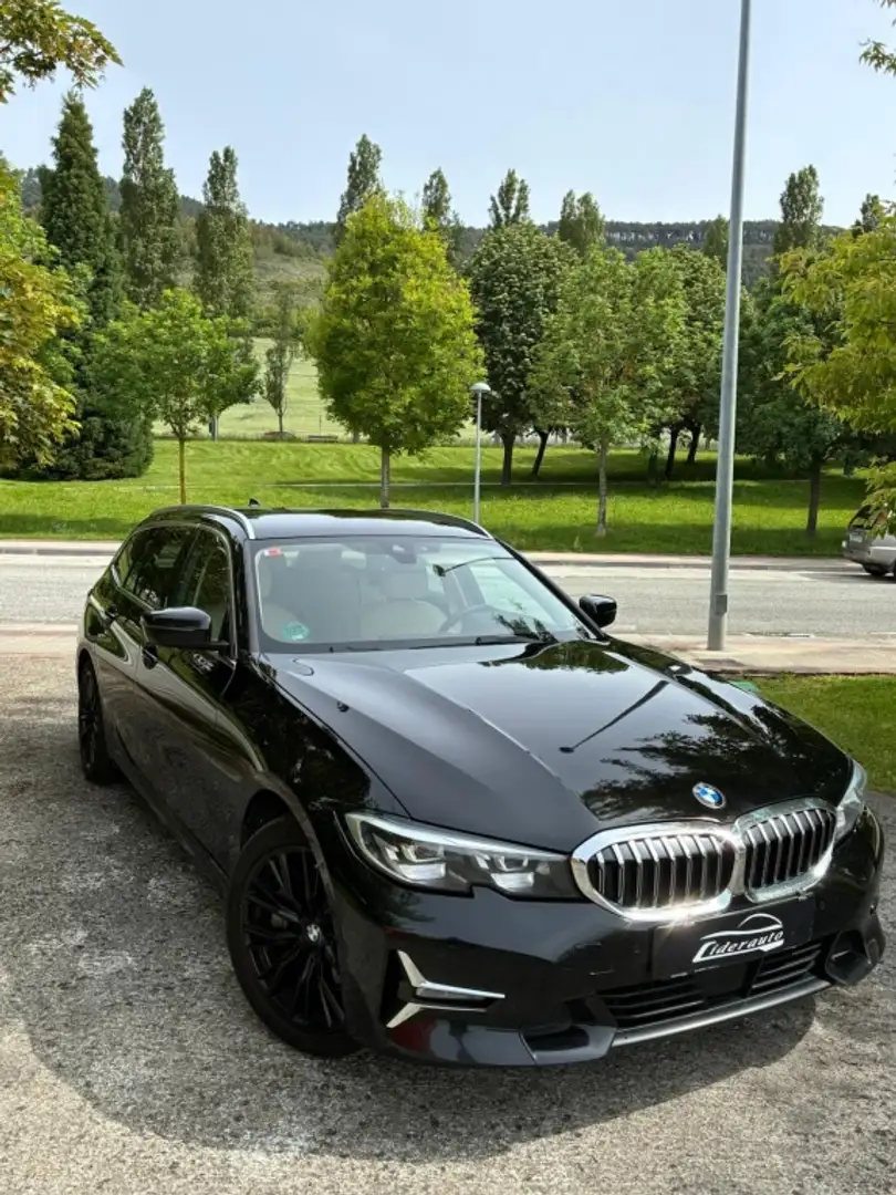 BMW 330 330dA xDrive Touring Negro - 2
