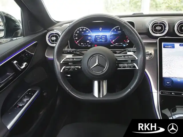 Mercedes-Benz C-Class view 11