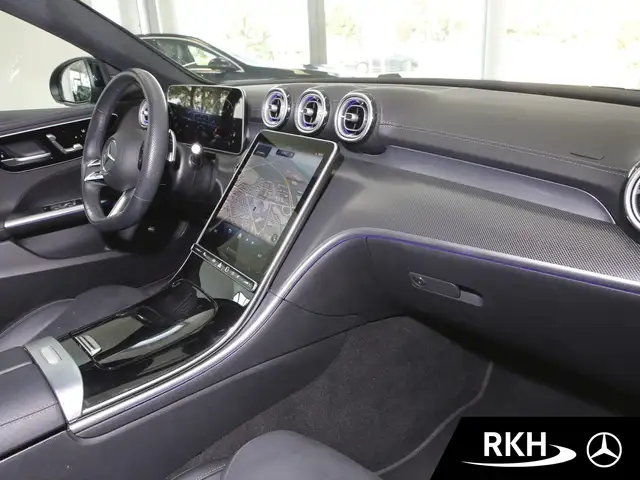 Mercedes-Benz C-Class view 6