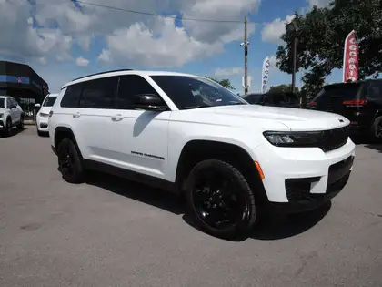 White 2023 Jeep Grand Cherokee L 8-Speed Automatic