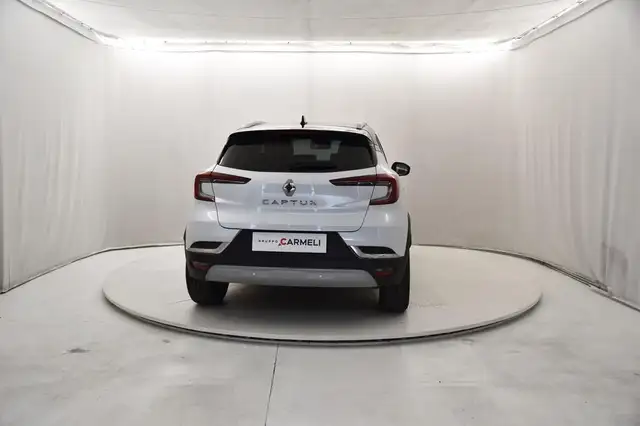 Renault Captur view 4