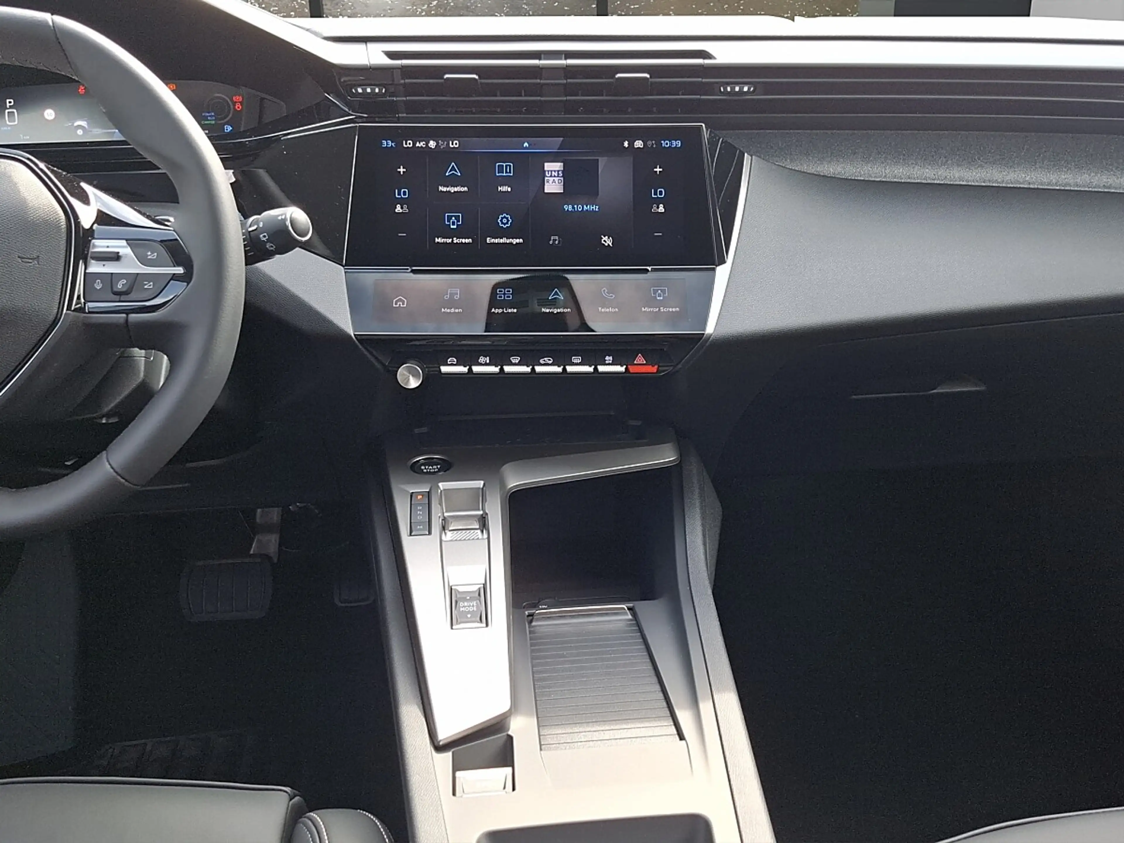 Peugeot 308 Hybrid 145 e-DSC6 Allure — photo 8