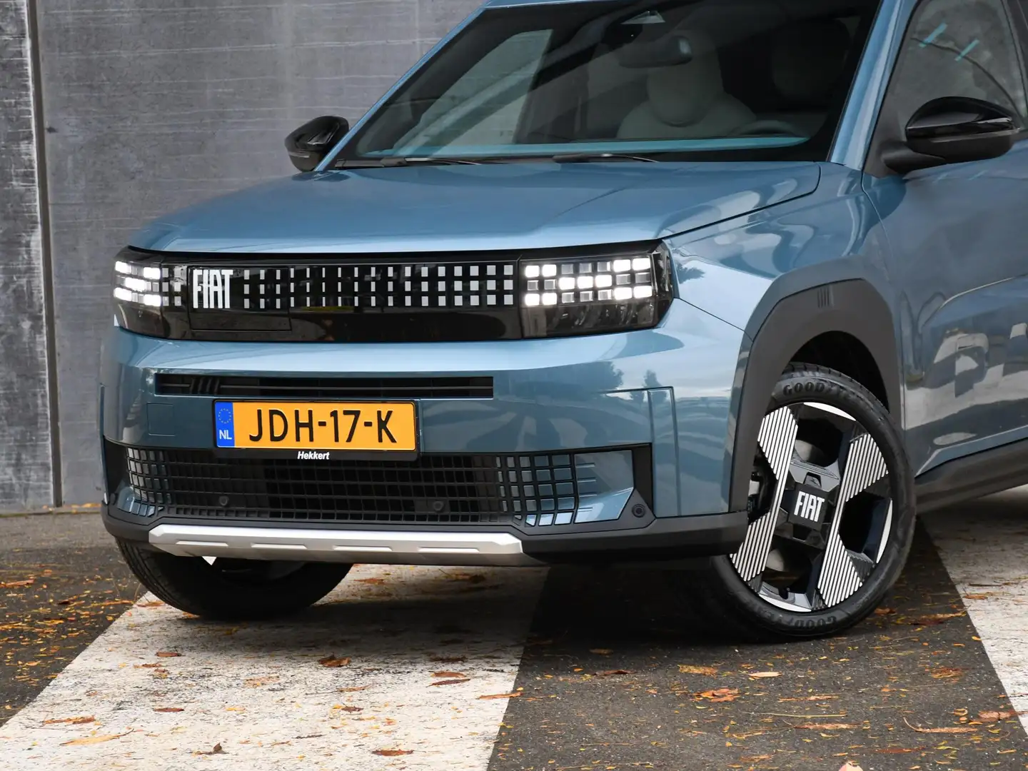 Fiat Grande Panda La Prima 11 kW 44 kWh 113pk Automaat PACK WINTER | Bleu - 2