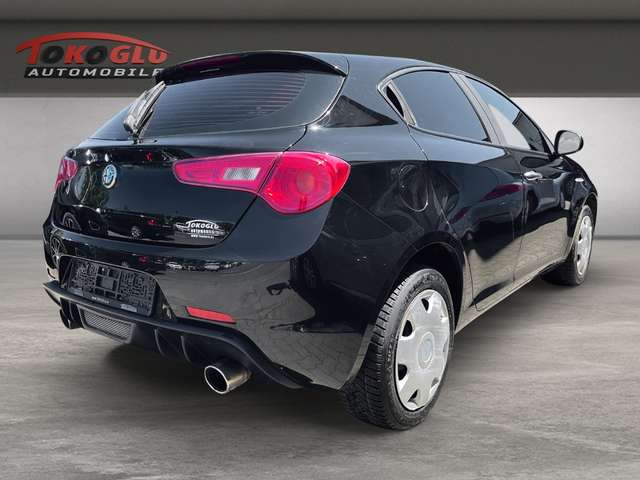 Alfa Romeo Giulietta Basis 1.4 TB 16V  Berganfahrass. Klima el.SP Spieg