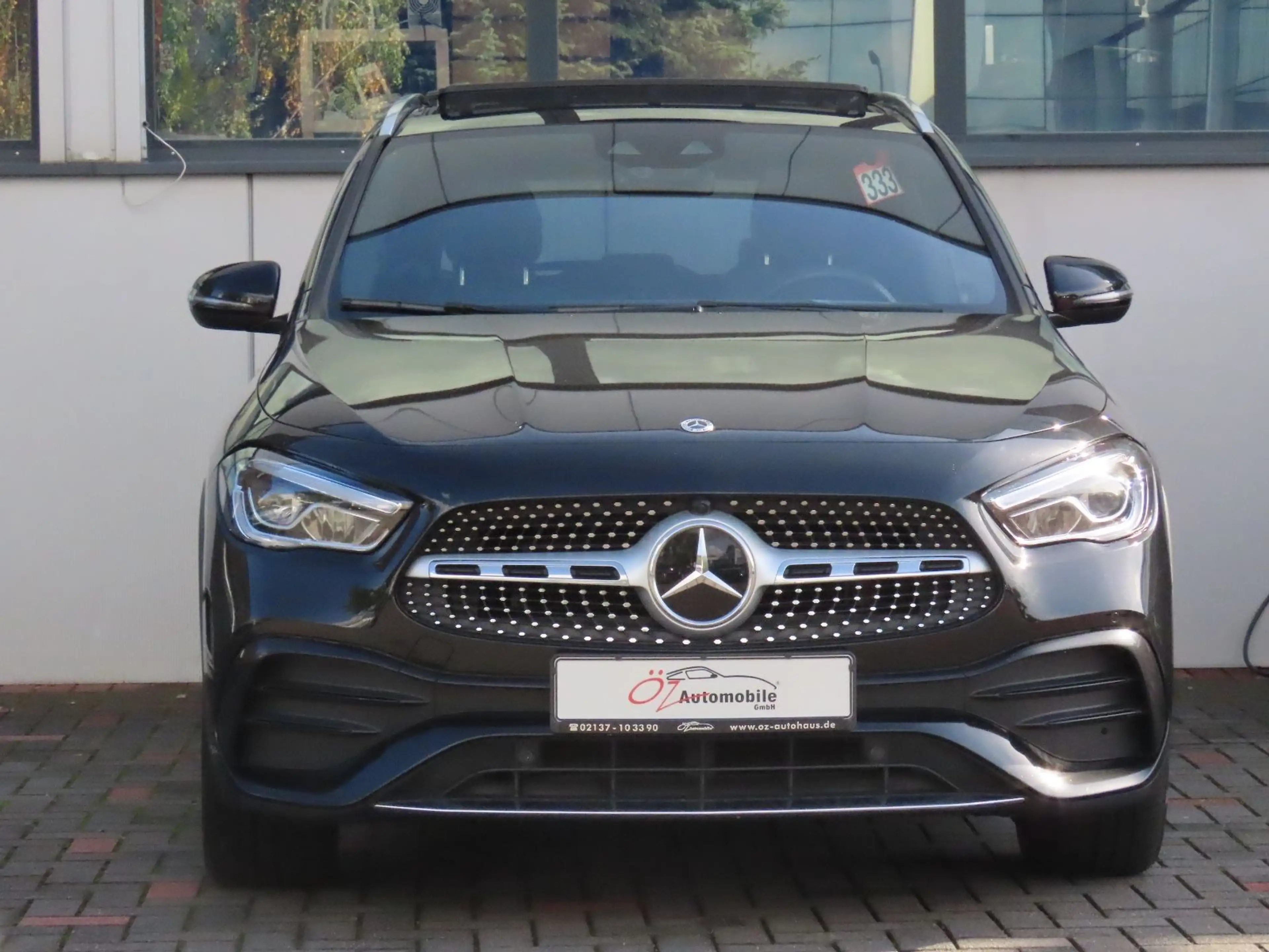 Mercedes-Benz GLA 200 Autom. Leder Sitzheiz. Klima Pano ACC — photo 2