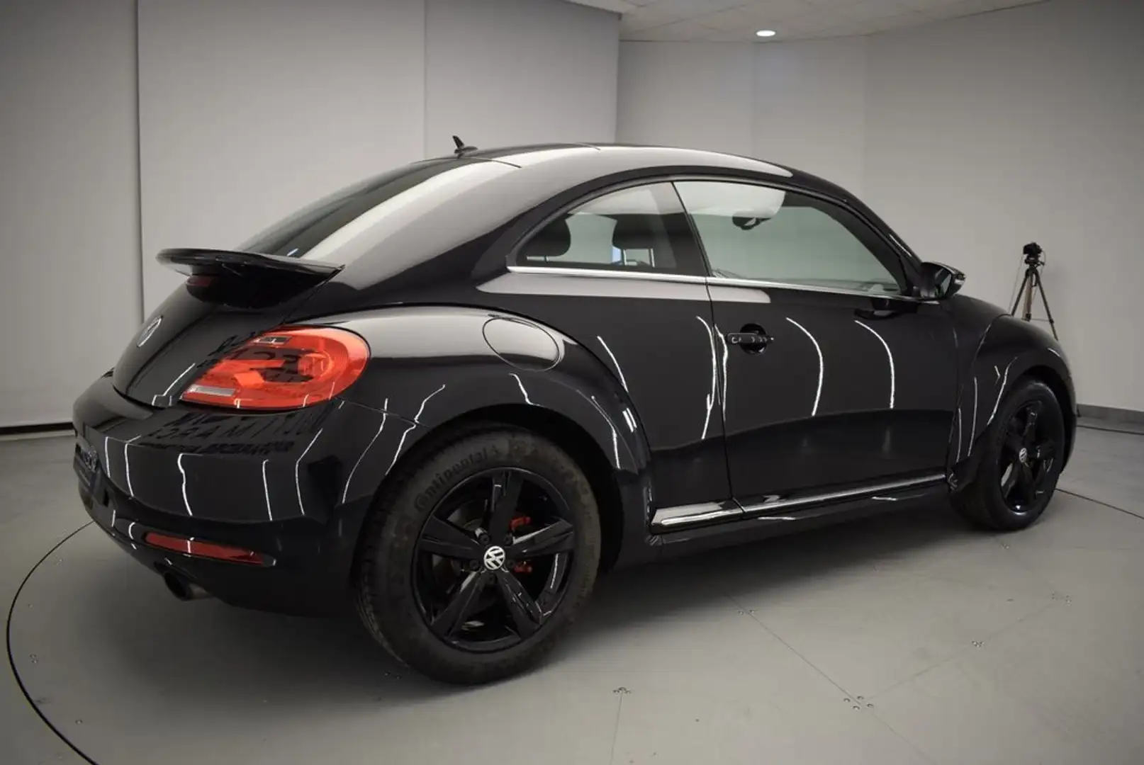 Volkswagen Beetle 2.0 TSI 200cv DSG Sport Чорний - 2