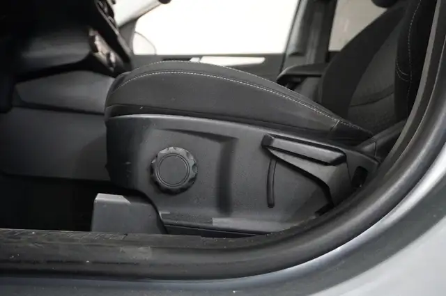 Ford Kuga view 12