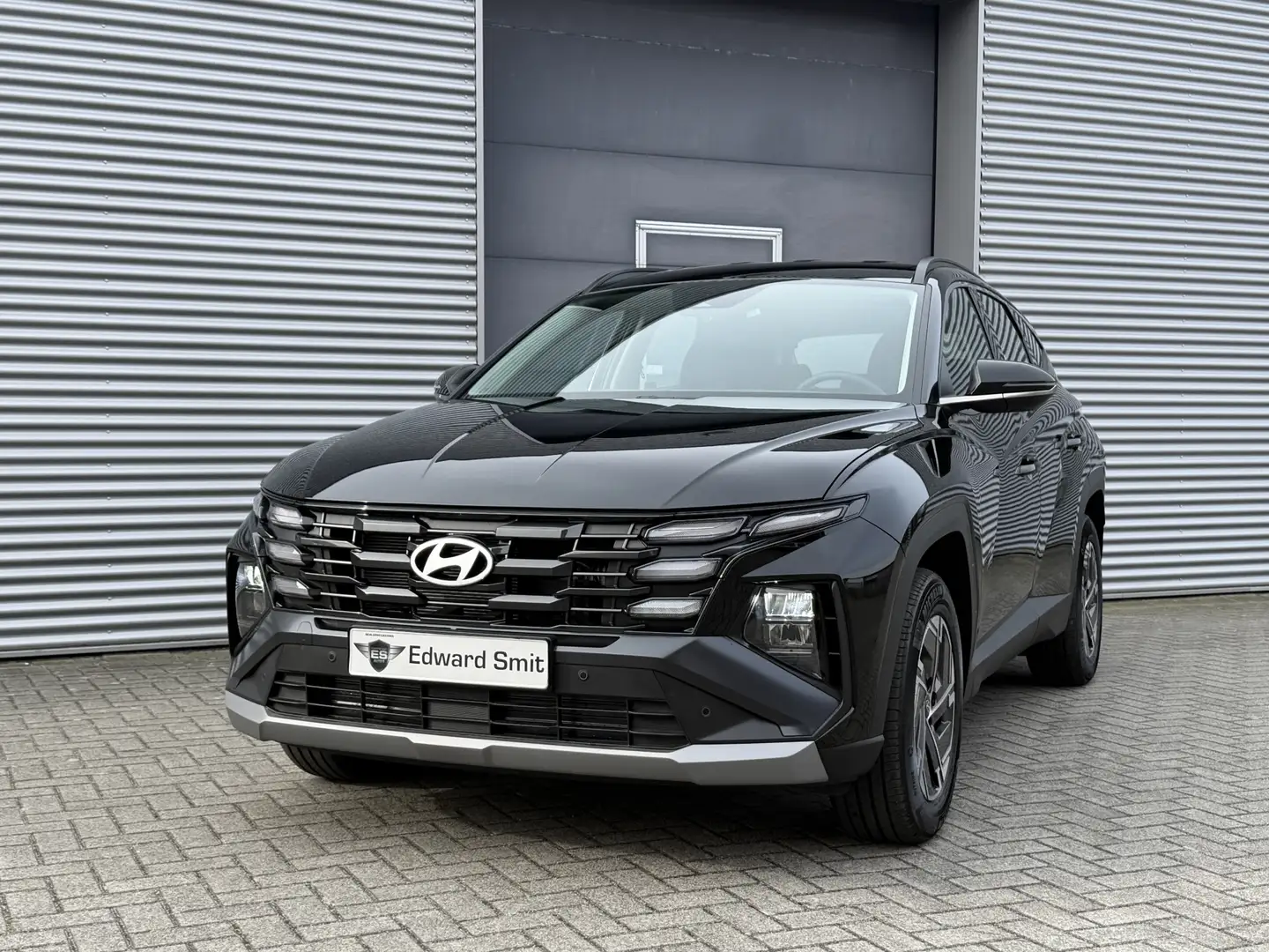Hyundai TUCSON 1.6 T-GDI PHEV Feel I Aut. I Winter Pack I 25 km Schwarz - 2