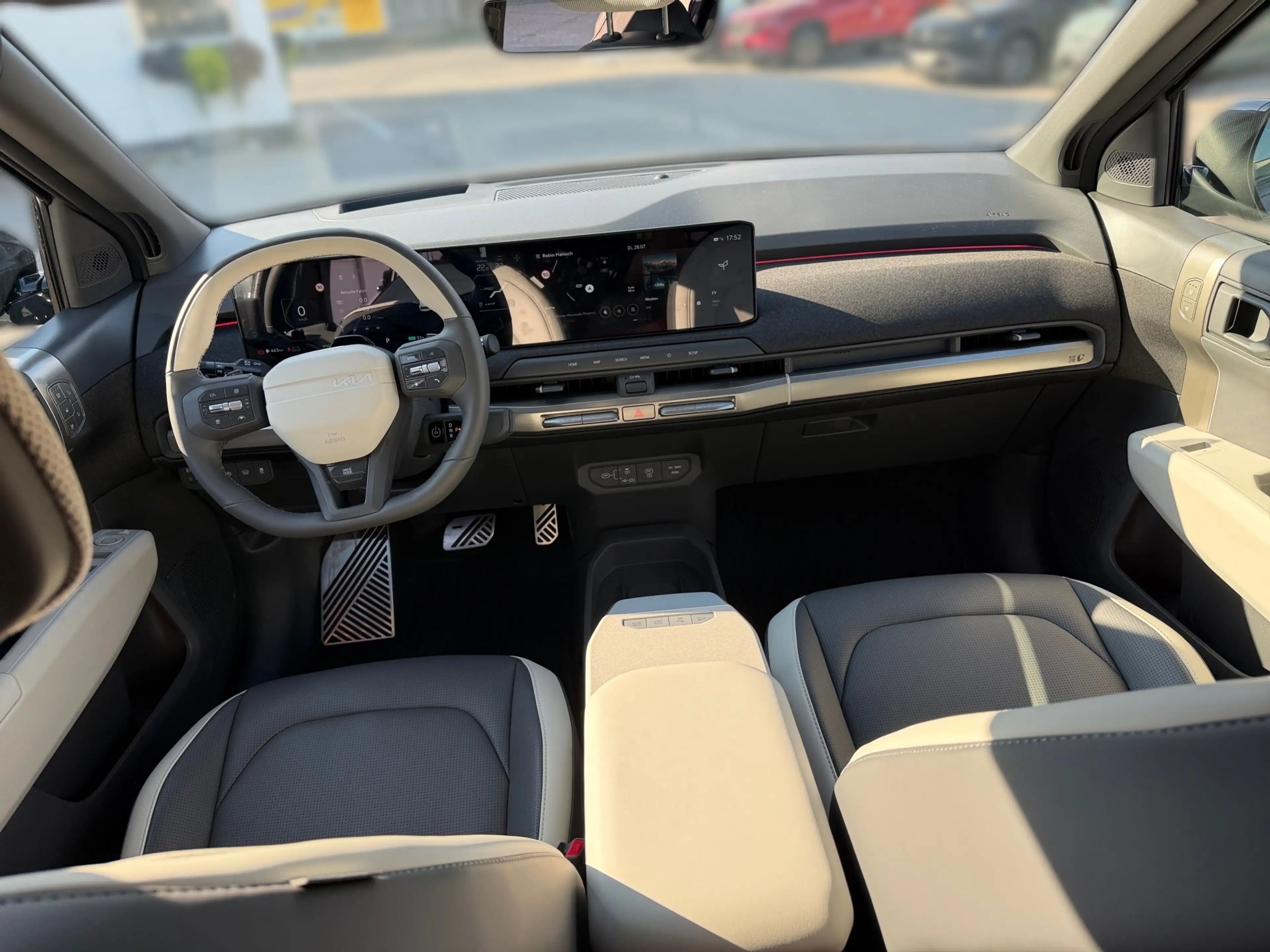 Kia EV3 EV3 FWD 81,4kWh Long Range GT-Line — photo 12