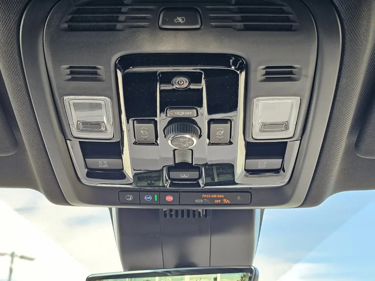 Chevrolet Suburban снимка Chevrolet Suburban