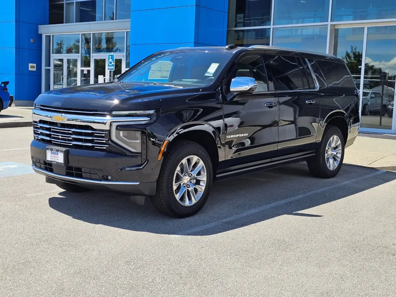 Chevrolet Suburban снимка Chevrolet Suburban