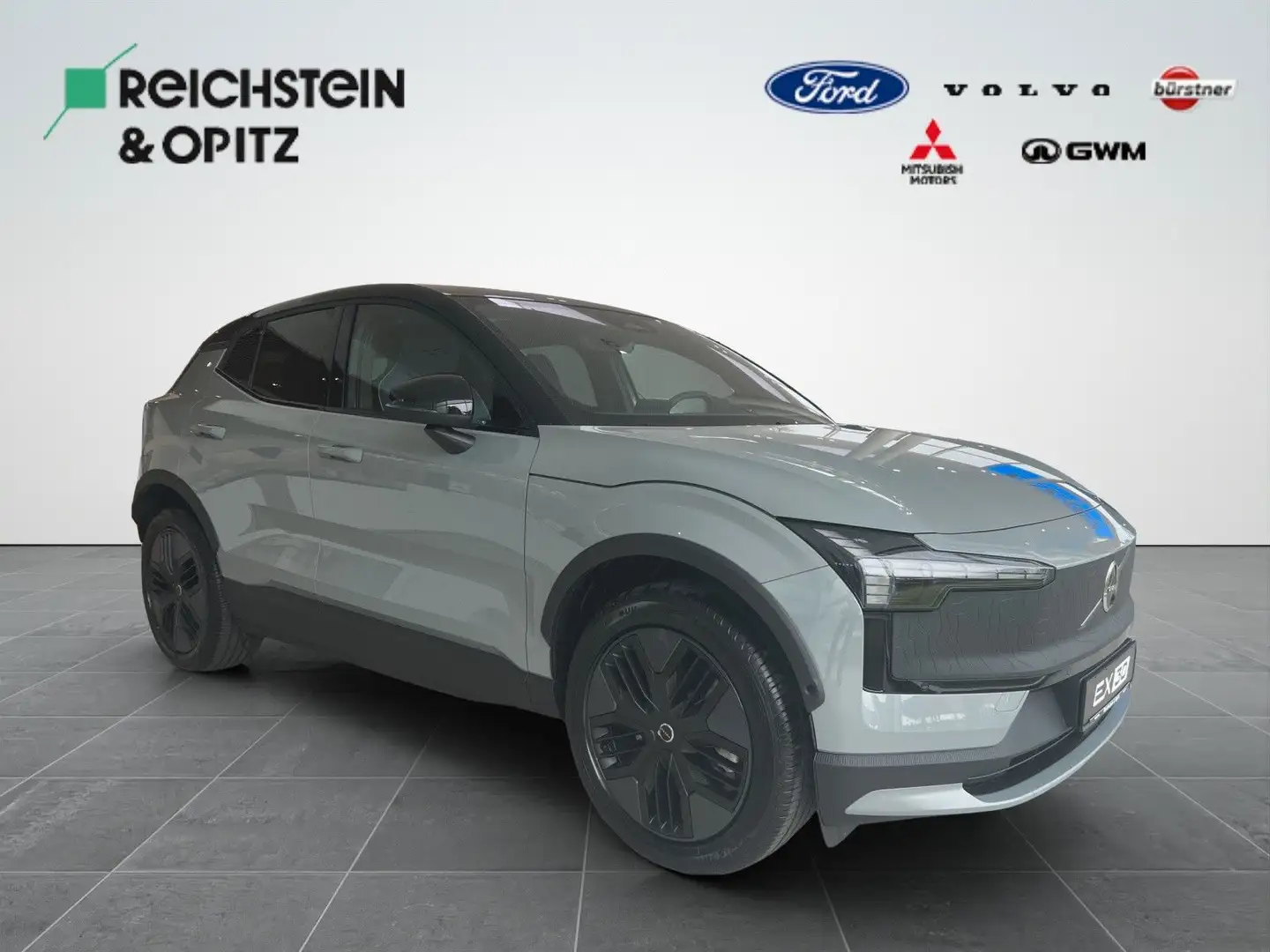 Volvo EX30 Cross Country Ultra Twin Motor Performance Grau - 2