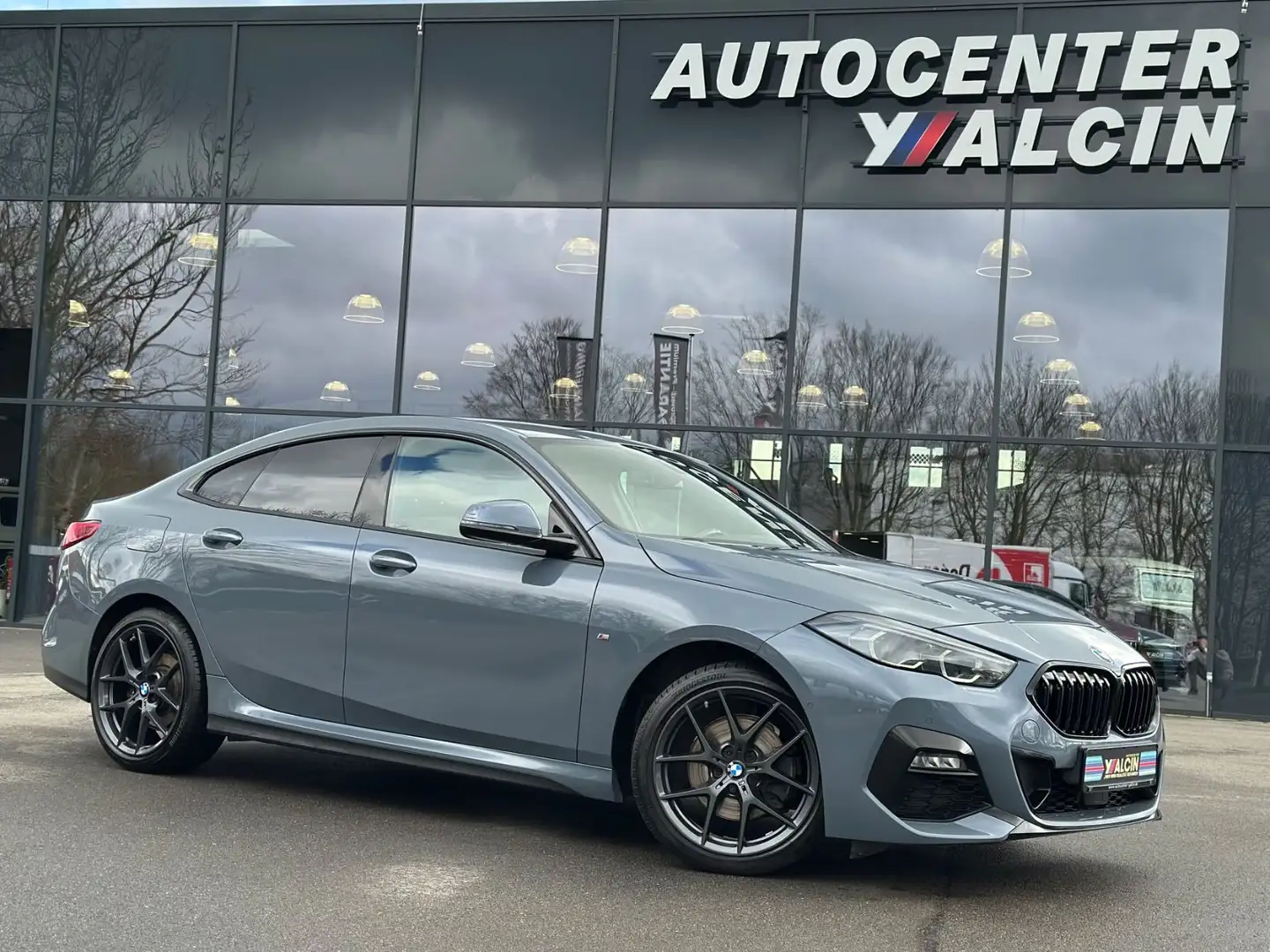 BMW 218 Gran Coupé M-Sport 1.HA/ACC/LED/LIVE COC/H&K Grau - 1