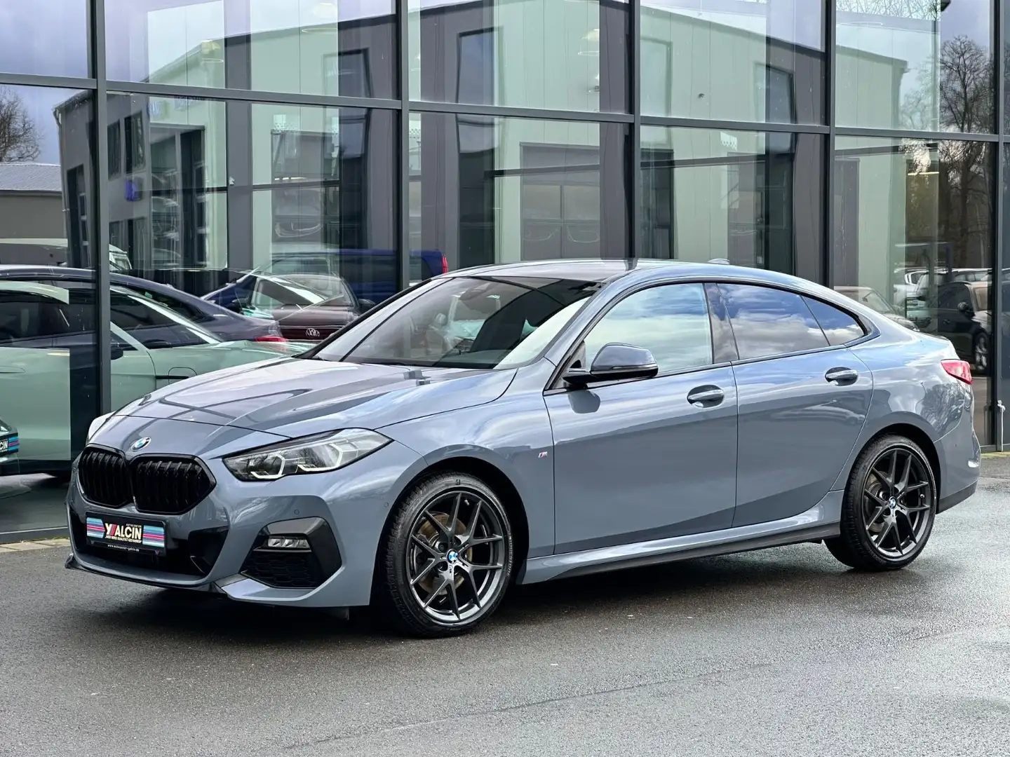 BMW 218 Gran Coupé M-Sport 1.HA/ACC/LED/LIVE COC/H&K Grau - 2