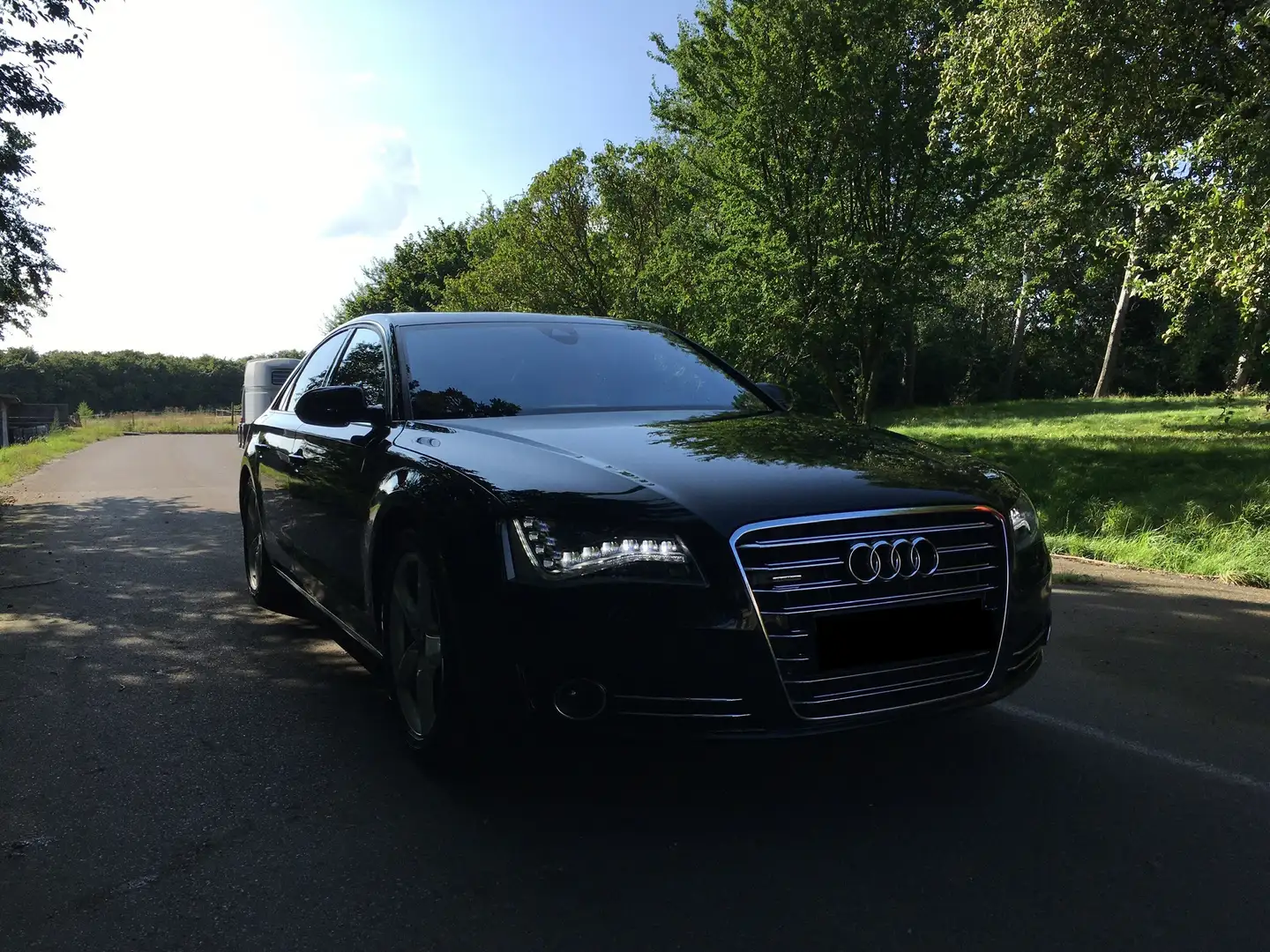 Audi A8 4.2 TDI V8 LED B&O AHK Dynamiklenkung Standheizung Noir - 1