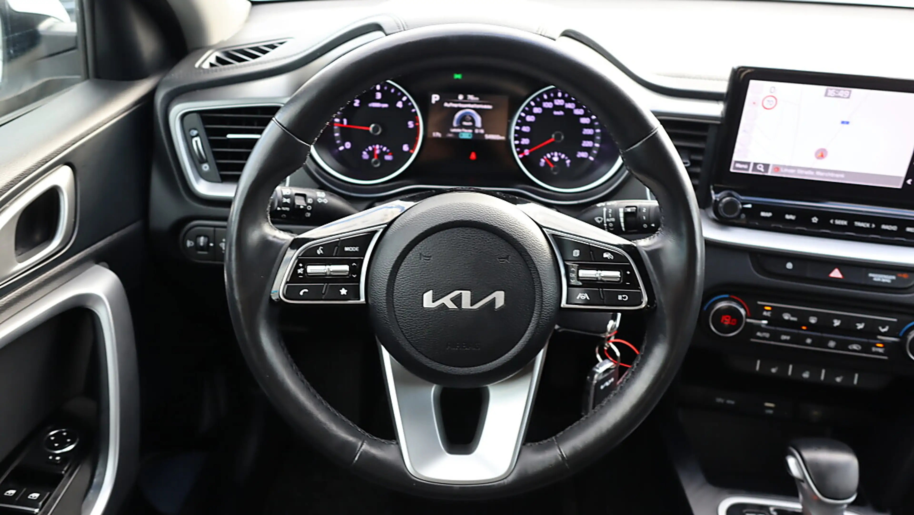 Kia Ceed / cee'd Ceed 1.6 CRDi ACC NAVI KAMERA SPUR... — photo 4