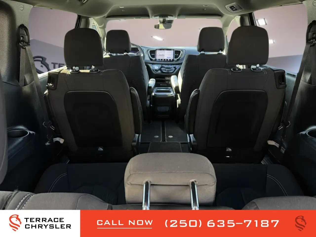 Chrysler Pacifica photo Chrysler Pacifica